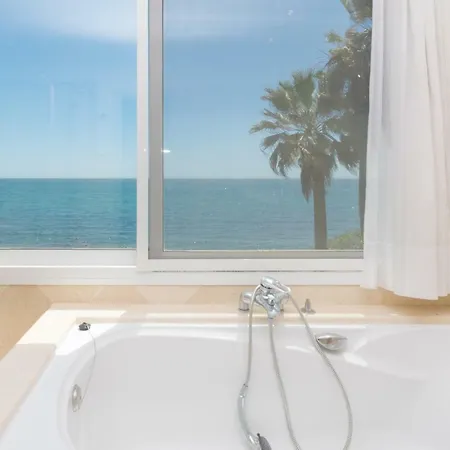 Urb Playa Azul 24 إِستيبونا