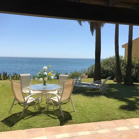 Urb Playa Azul 24 إِستيبونا