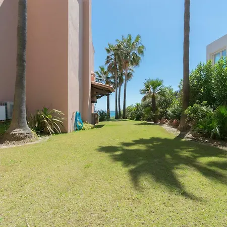 Urb Playa Azul 24 إِستيبونا