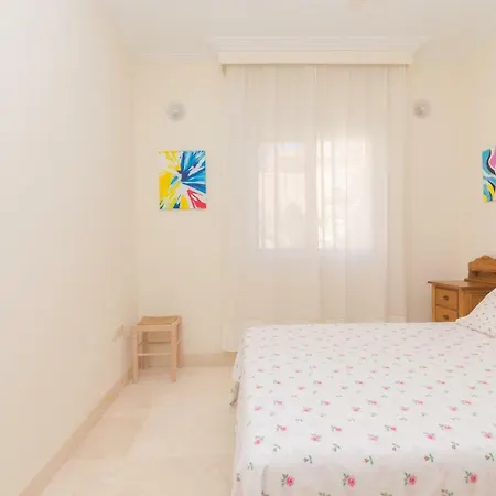 Urb Playa Azul 24 * Estepona