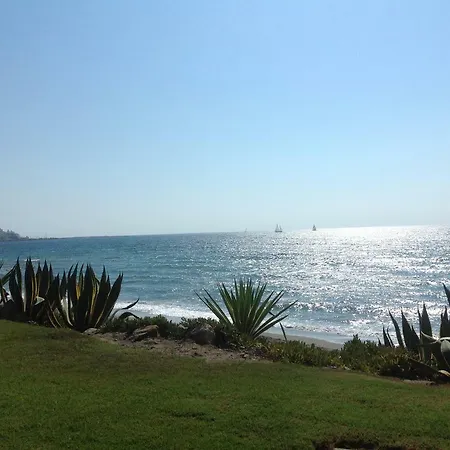 Сasa de vacaciones Urb Playa Azul 24 *