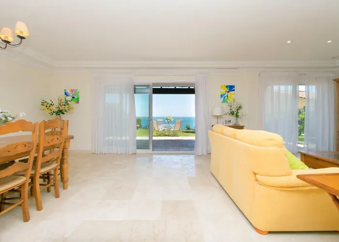 Ferienhaus Urb Playa Azul 24