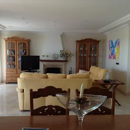 Urb Playa Azul 24 * Estepona